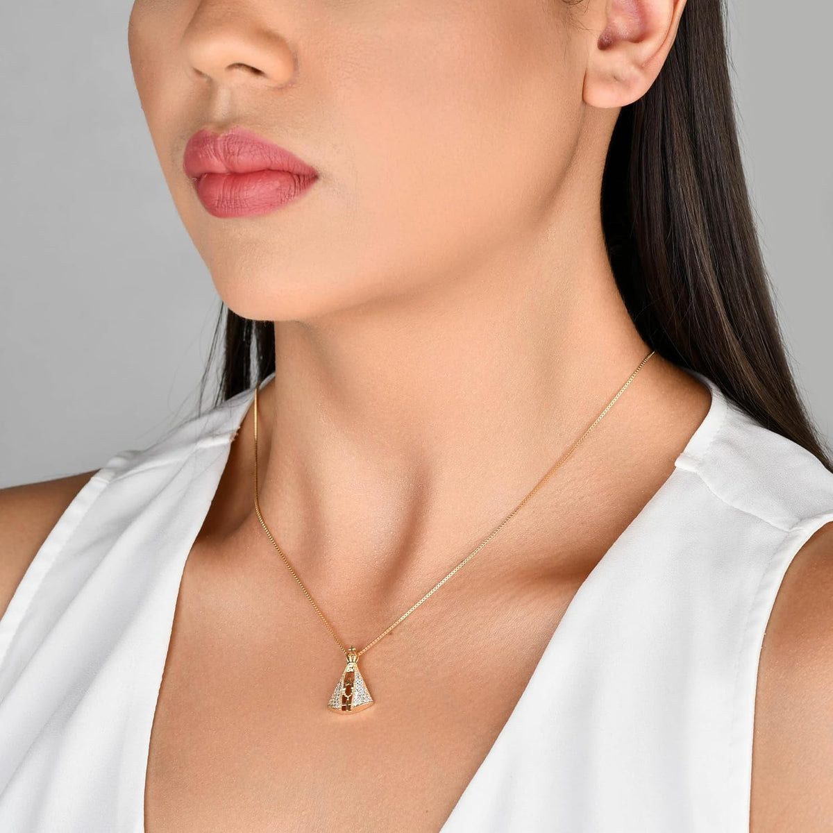 Elyra Joyas | Collar Devoción Virgen de Aparecida con Circonias