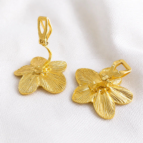 Brinco Pressão Flor Dourado Semijoia Feminina Folheado